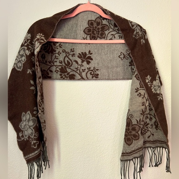 Fraas Accessories - Fraas Floral Scarf Made In Germany 100% Acrylic